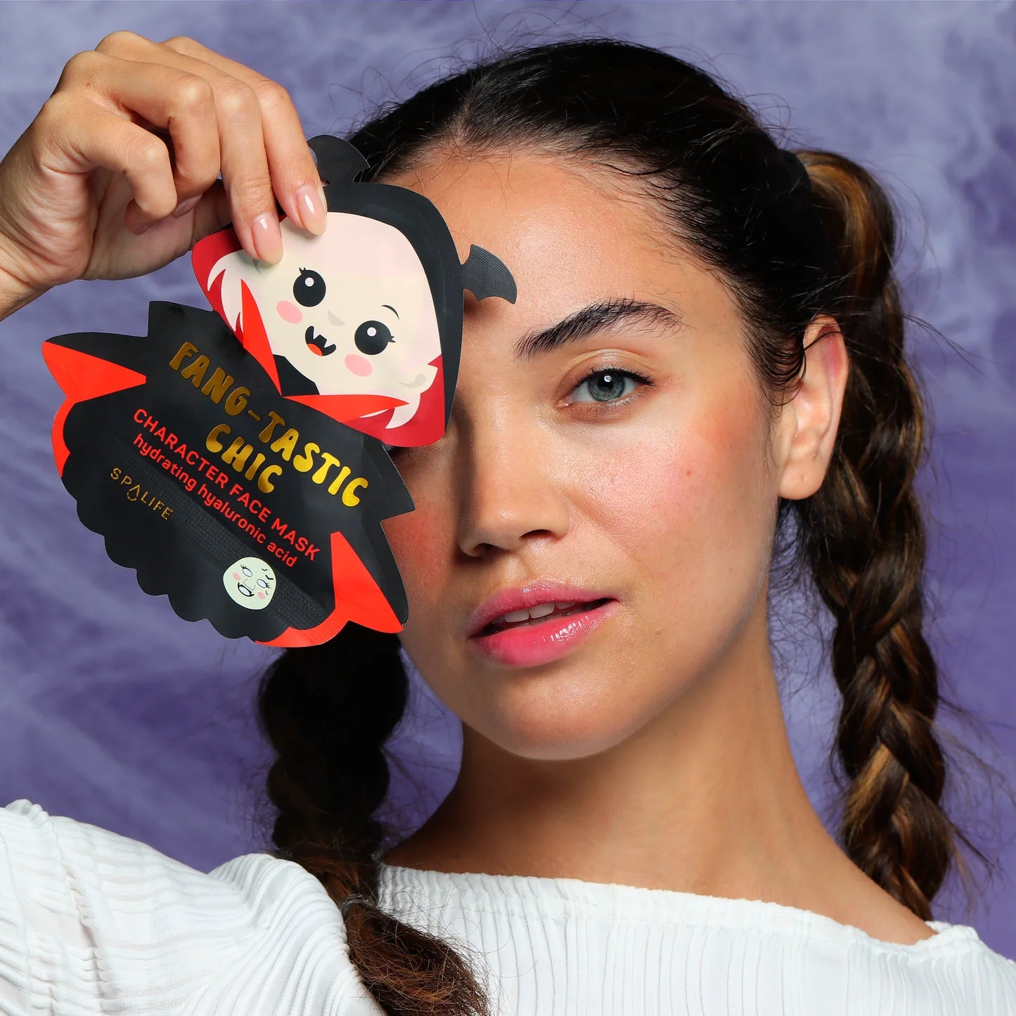 Fang-Tastic Chic Halloween Sheet Mask