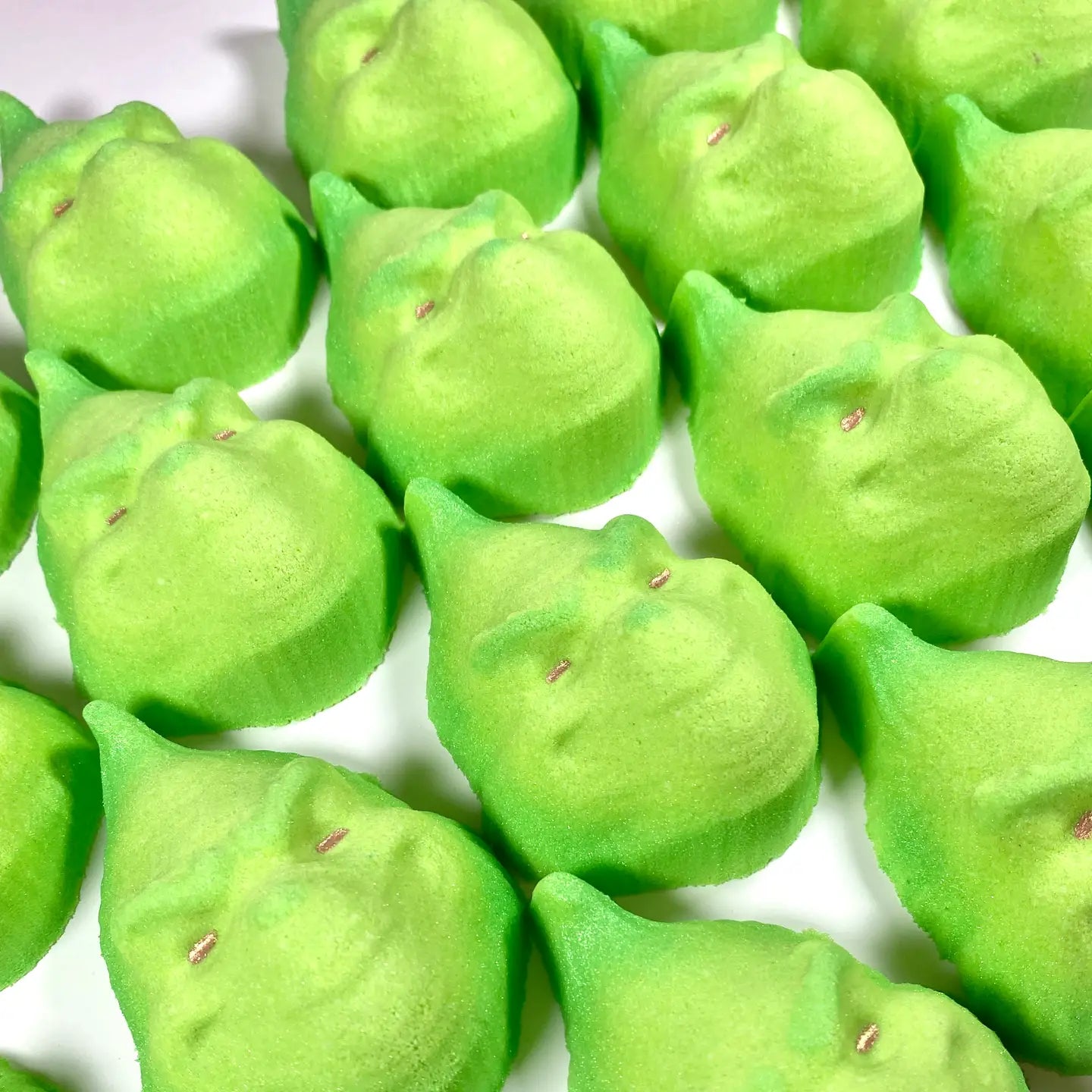 Assorted Colour Changing Bath Bombs