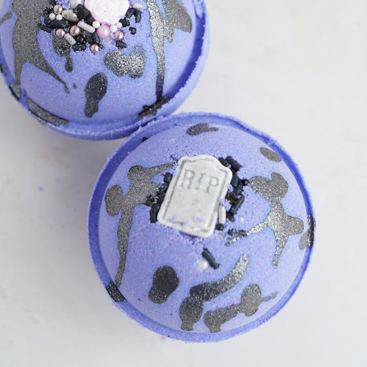 Midnight Magic Buttermilk Bath Bomb - Powdered Candy Scent
