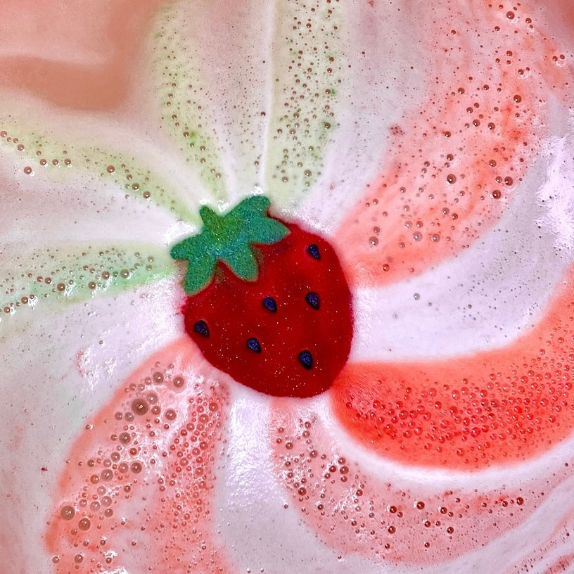 Assorted Colour Changing Bath Bombs - Strawberry, Seashell, Flamingo, Marshmallow, Star Shapes