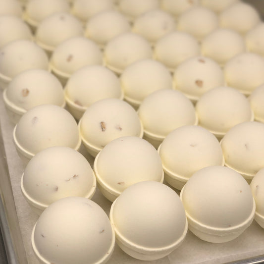 Oatmeal & Honey Butter Bath Bomb